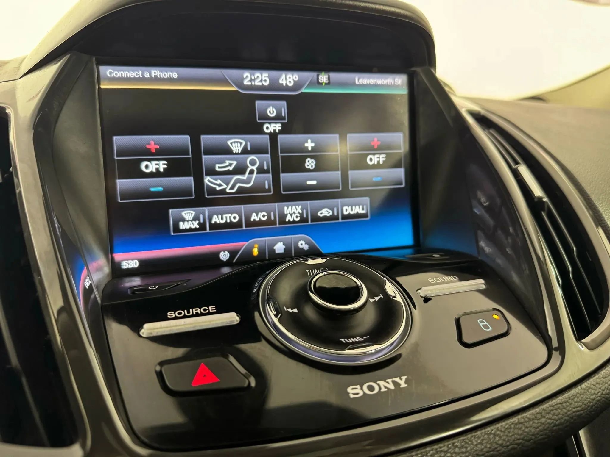 Used 2014 Ford Escape Titanium w/ Equipment Group 401A image 20