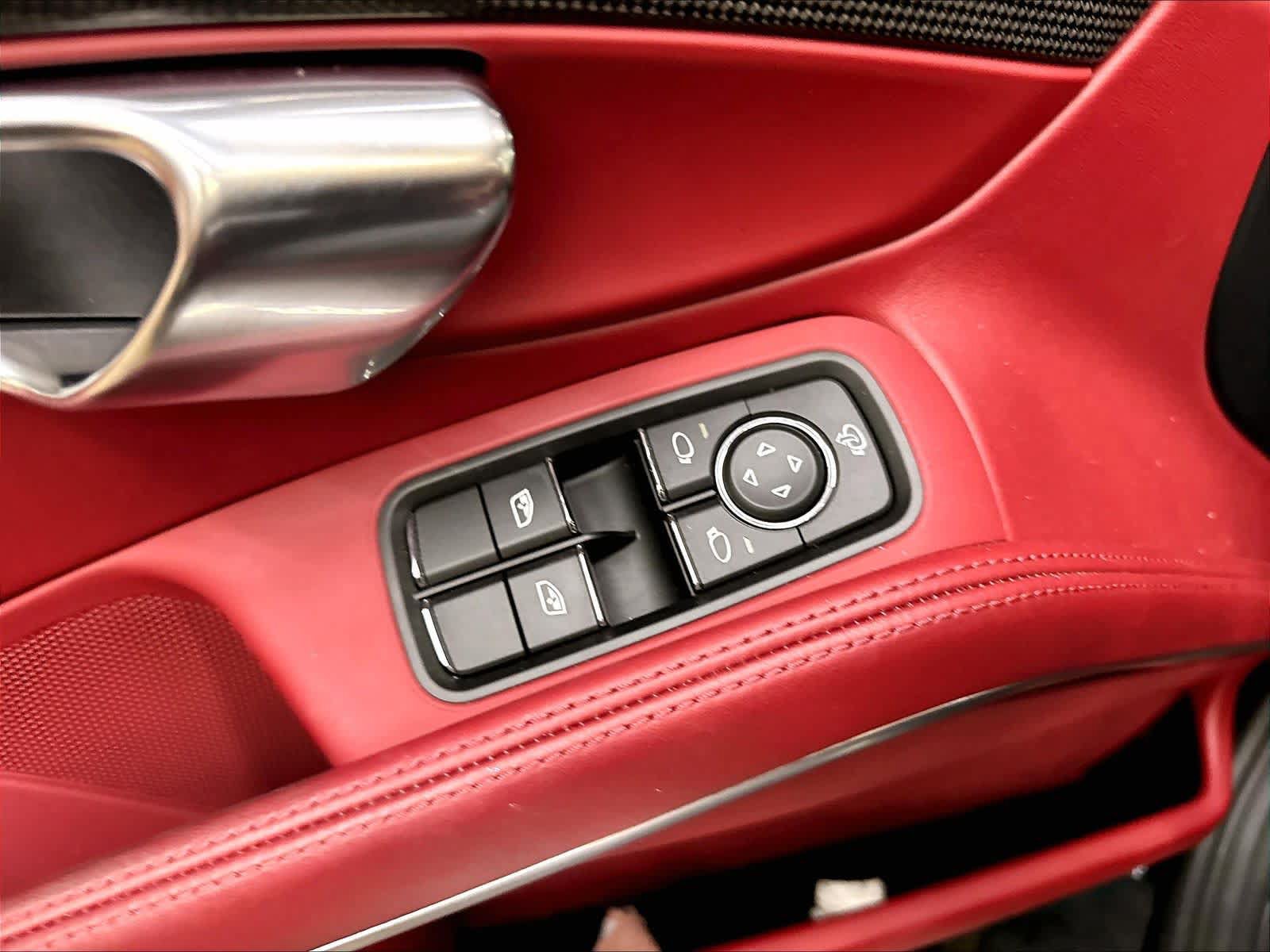 Used 2024 Porsche 718 Boxster RWD image 35
