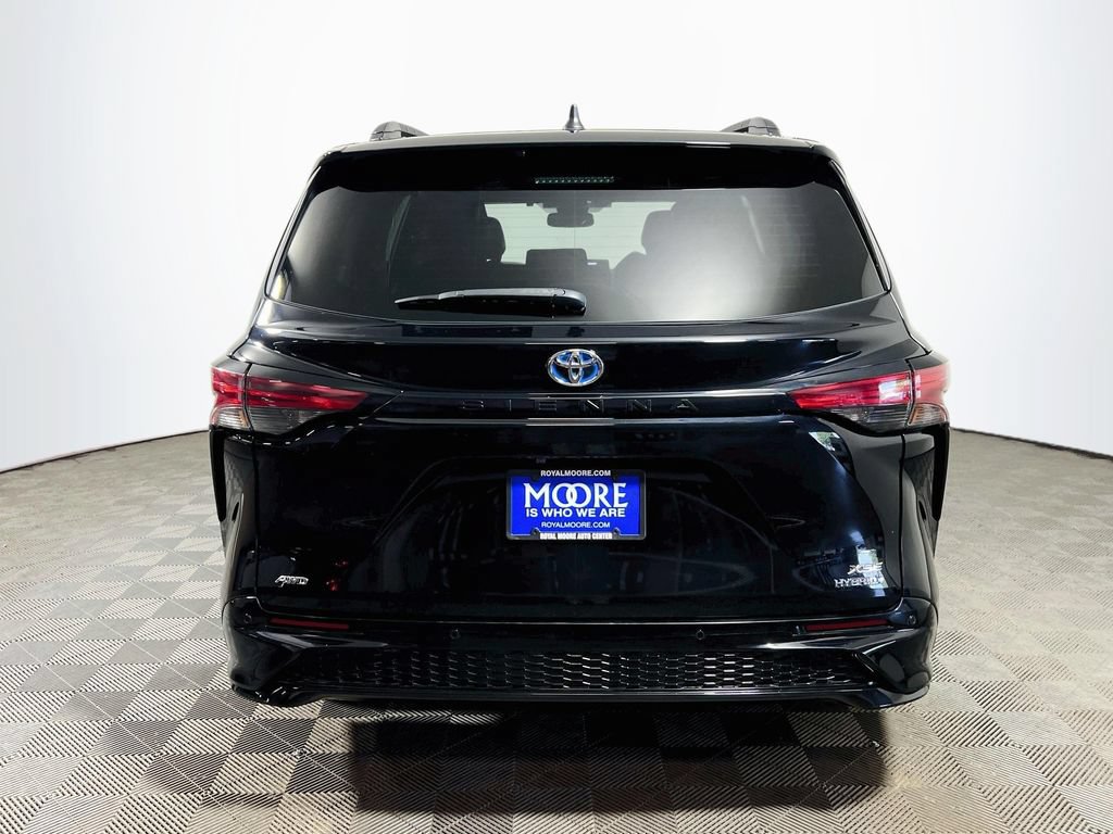 Certified 2021 Toyota Sienna XSE w/ XSE Plus Package AWD/4WD image 6
