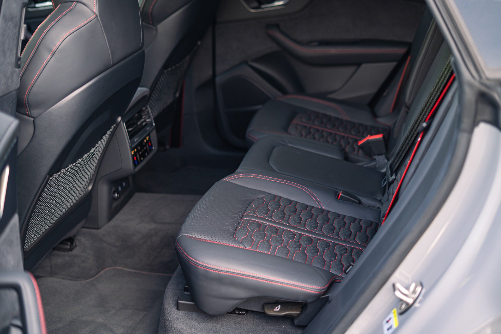 Used 2024 Audi RS Q8 AWD/4WD image 37