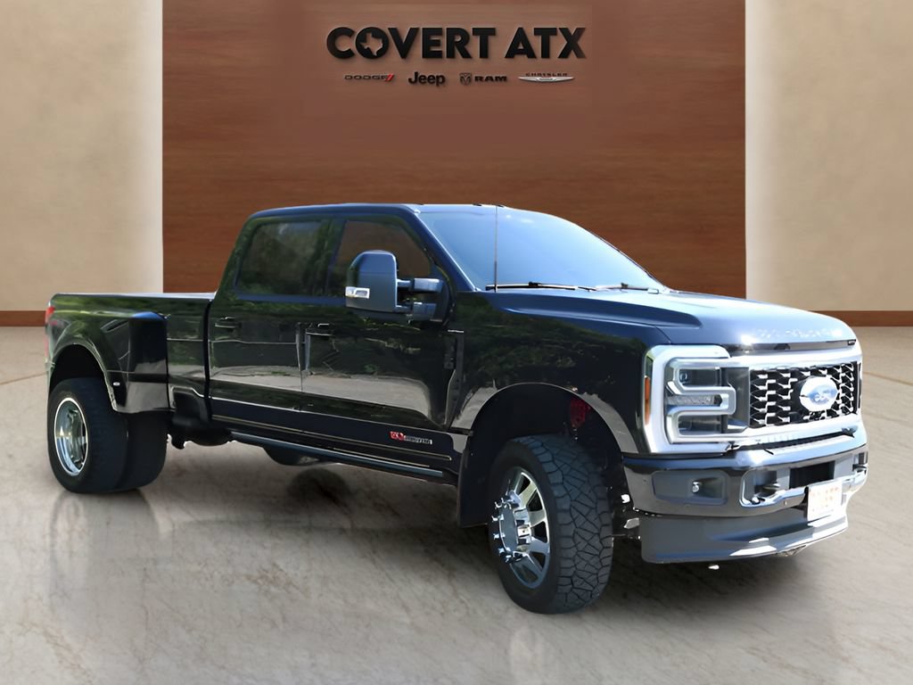 Used 2025 Ford F350 Platinum w/ FX4 Off-Road Package AWD/4WD image 7