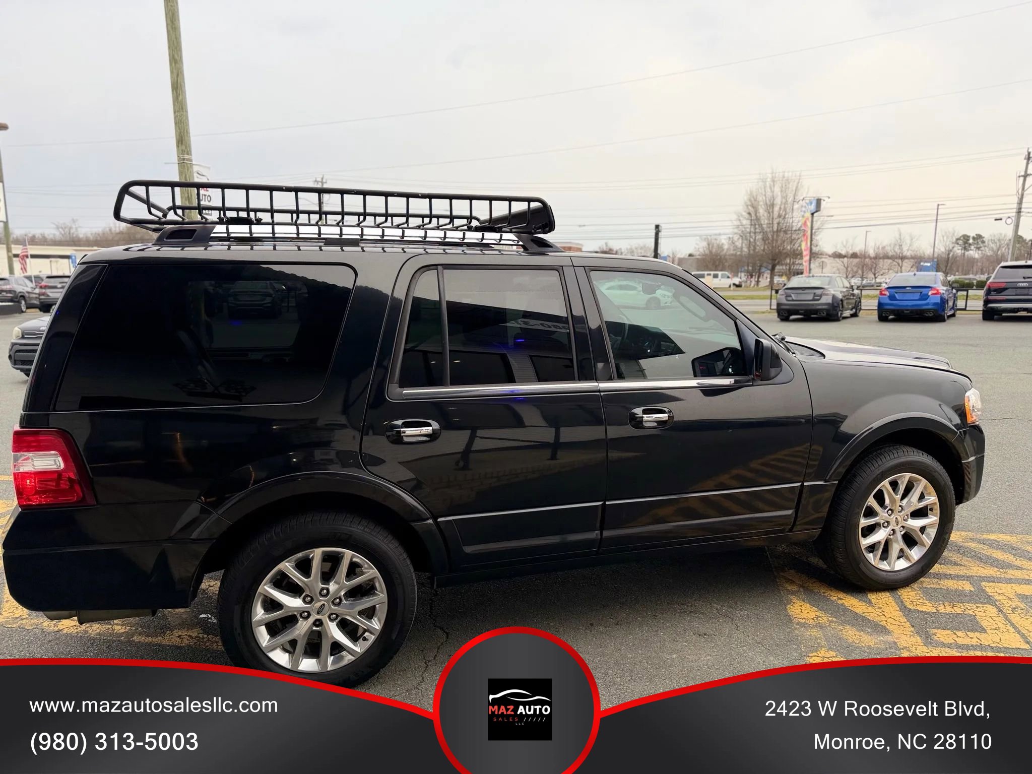 Used 2015 Ford Expedition Limited w/ Equipment Group 301A RWD image 4