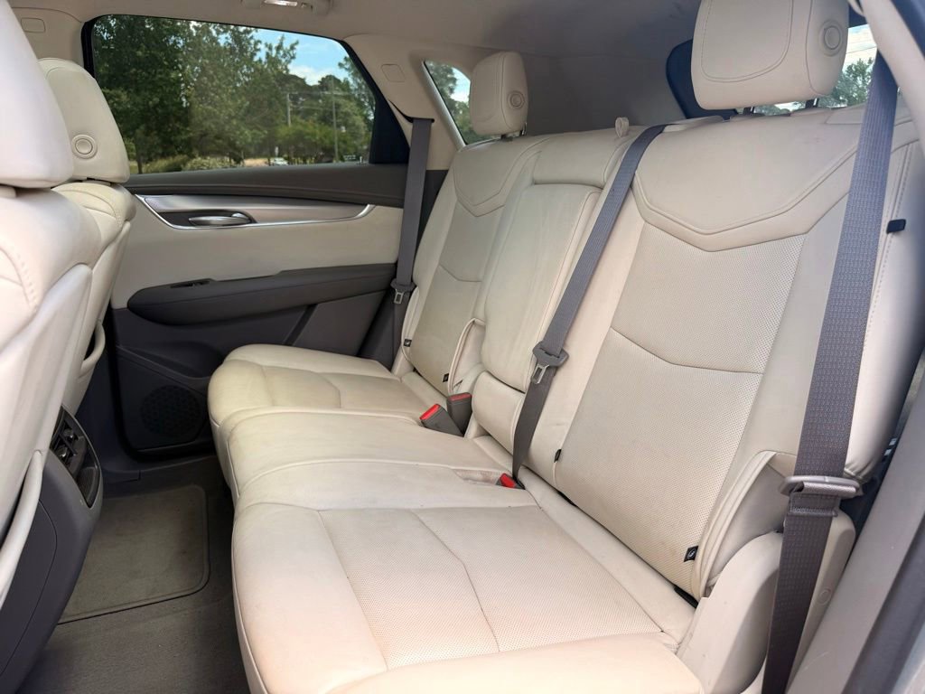 Used 2019 Cadillac XT5 Luxury FWD image 14