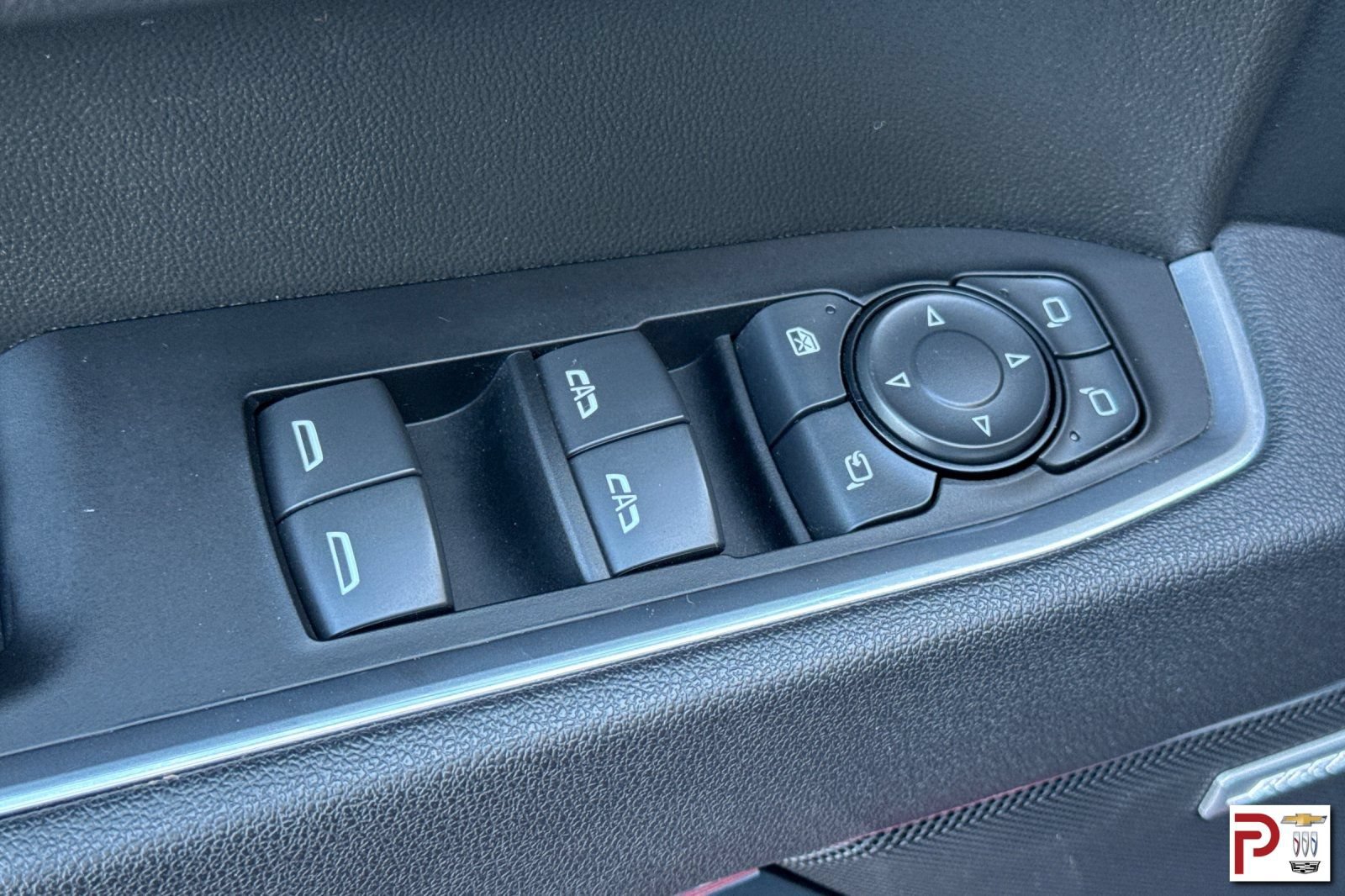 Certified 2025 Chevrolet Silverado 1500 LTZ AWD/4WD image 13
