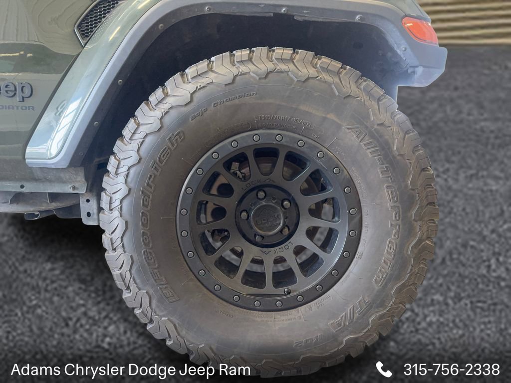 Used 2023 Jeep Gladiator Sport image 19