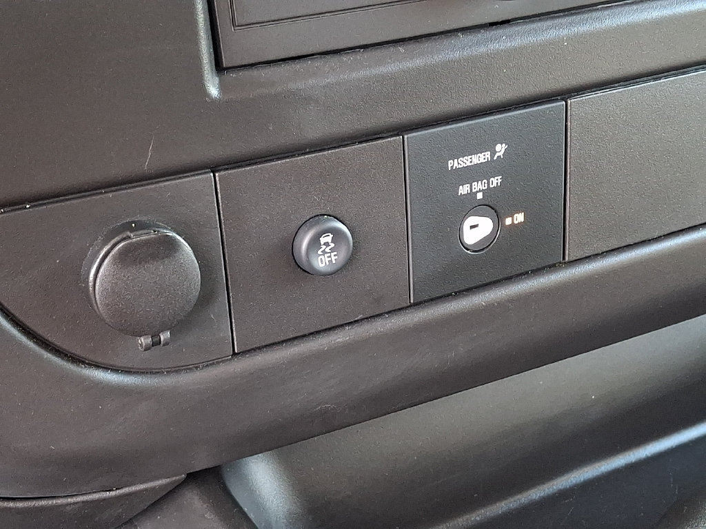 Used 2026 GMC Savana 3500 LT w/ LT Preferred Equipment Group RWD image 23