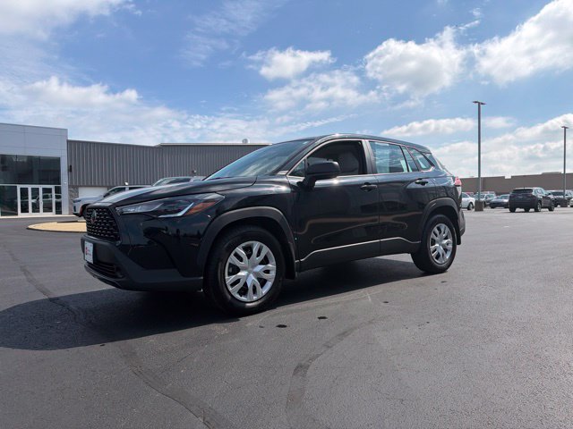 Certified 2024 Toyota Corolla Cross L AWD/4WD image 3