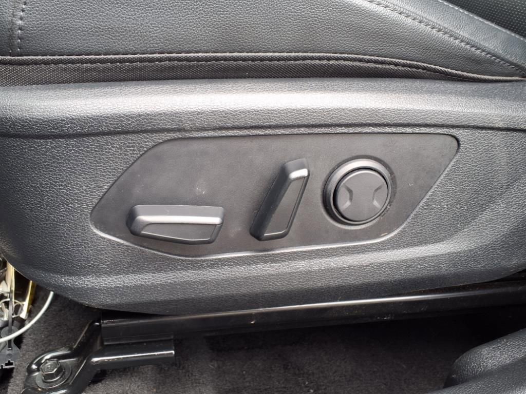 Used 2024 Kia Sportage EX image 4