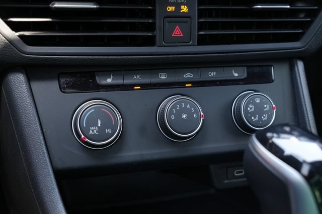 Used 2024 Volkswagen Jetta Sport FWD image 14