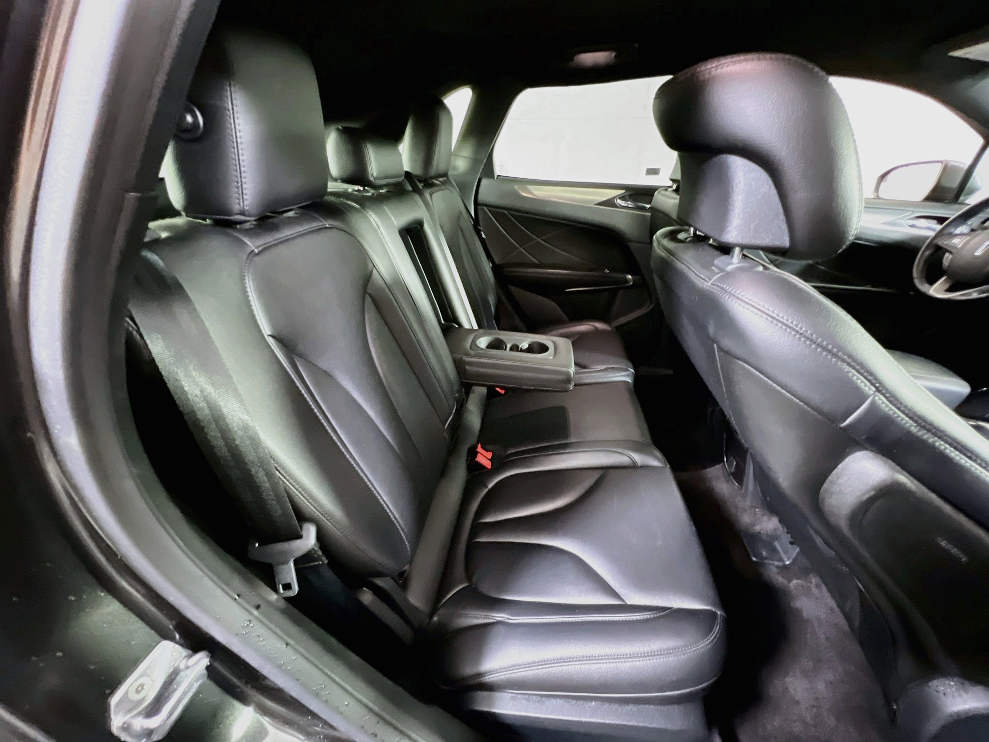 Used 2017 Lincoln MKC Premiere image 26