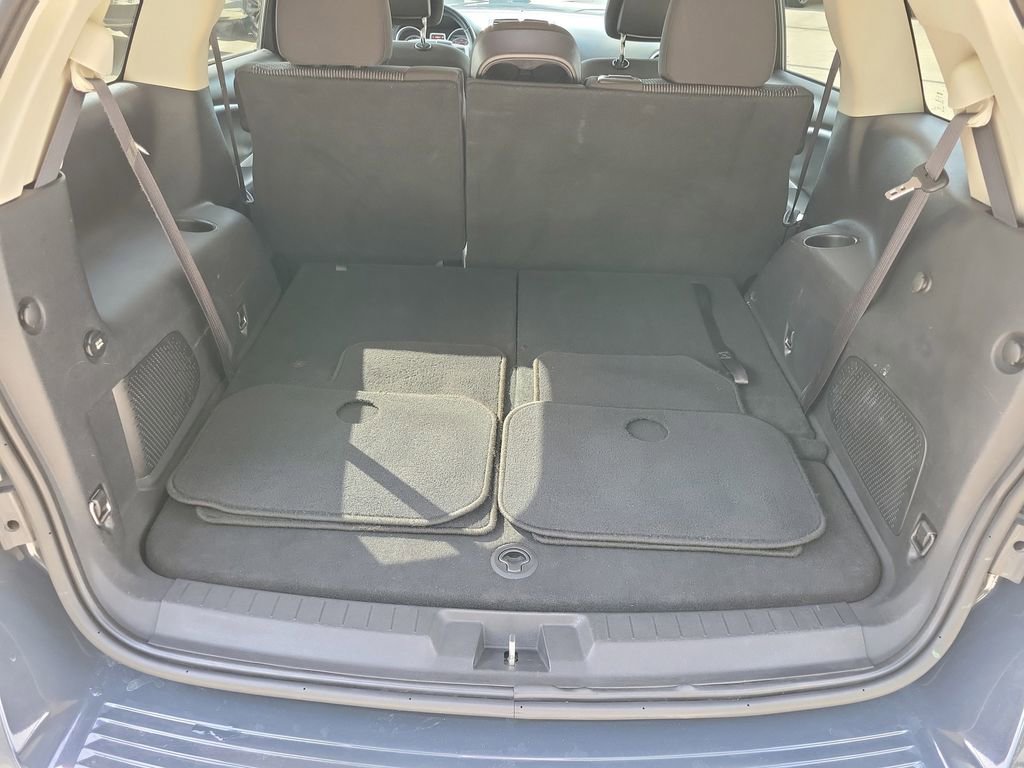 Used 2017 Dodge Journey Crossroad FWD image 12