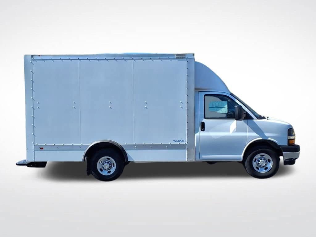 New 2025 Chevrolet Express 3500 w/ Power Convenience Package RWD image 3
