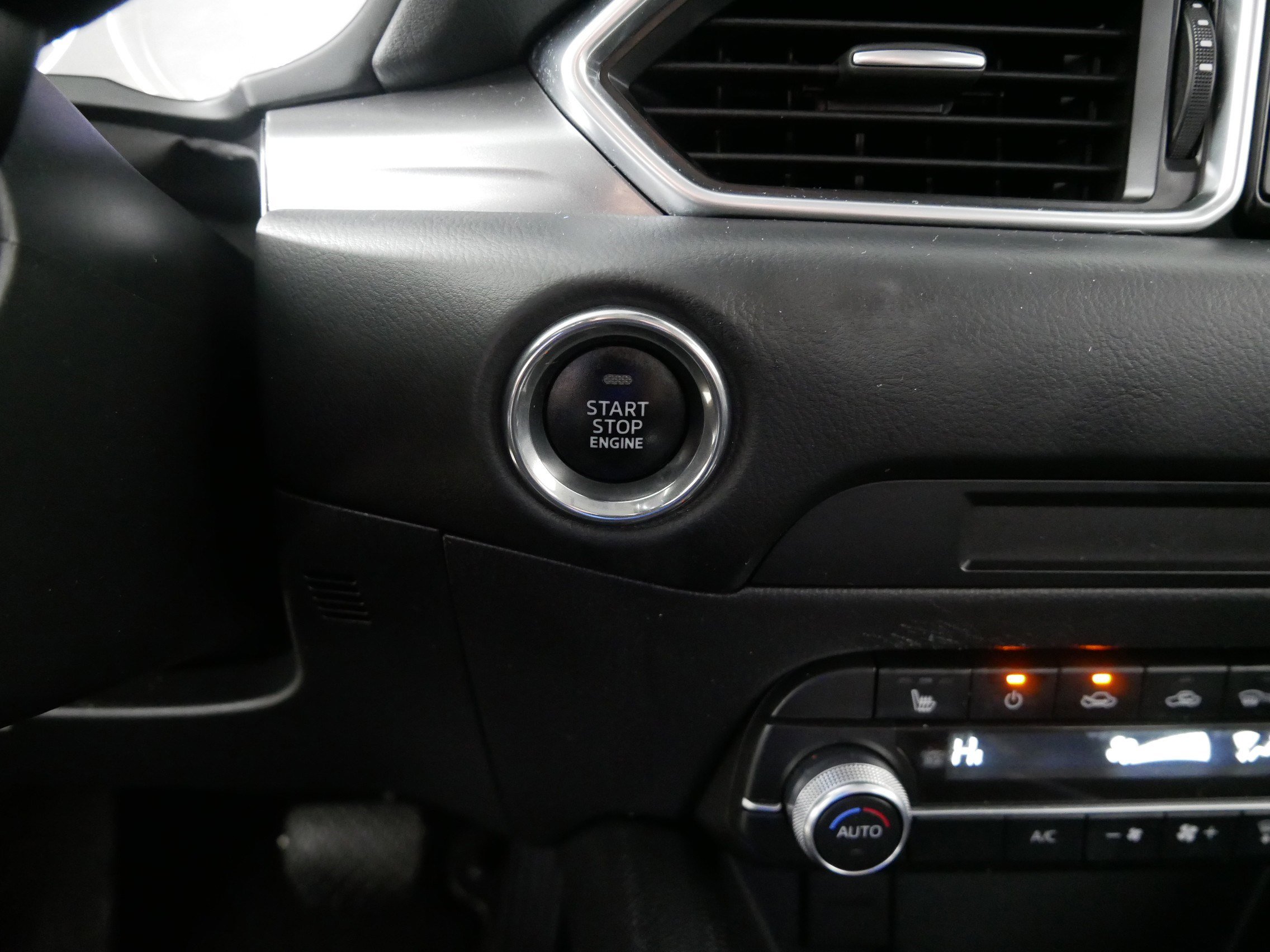 Used 2019 MAZDA CX-5 Touring image 30