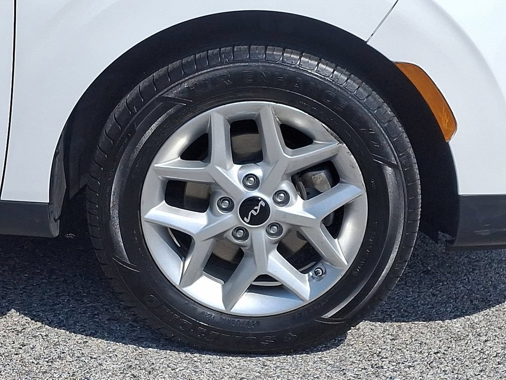 Used 2023 Kia Soul LX w/ Option Group 015 FWD image 11