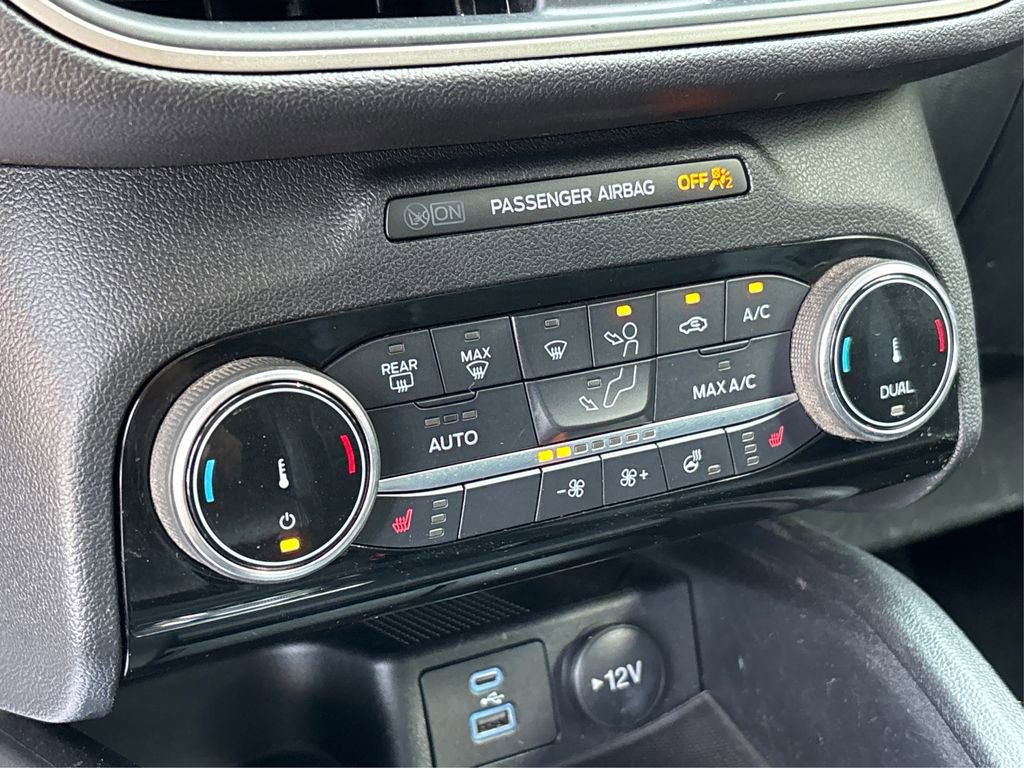 Used 2022 Ford Escape SEL w/ Technology Package image 27