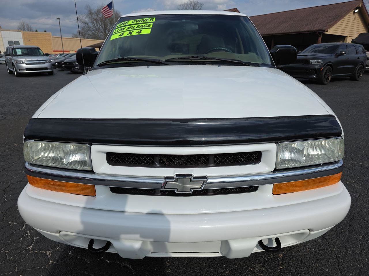 Used 2002 Chevrolet Blazer LS w/ Preferred Equipment Group image 12