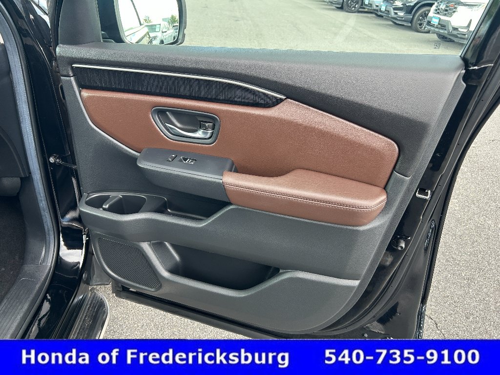 Used 2024 Honda Pilot Elite image 16