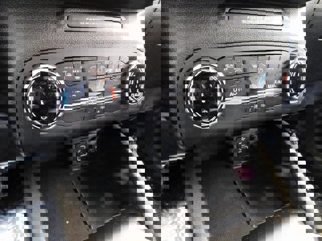 Used 2025 Ford Escape Active image 25