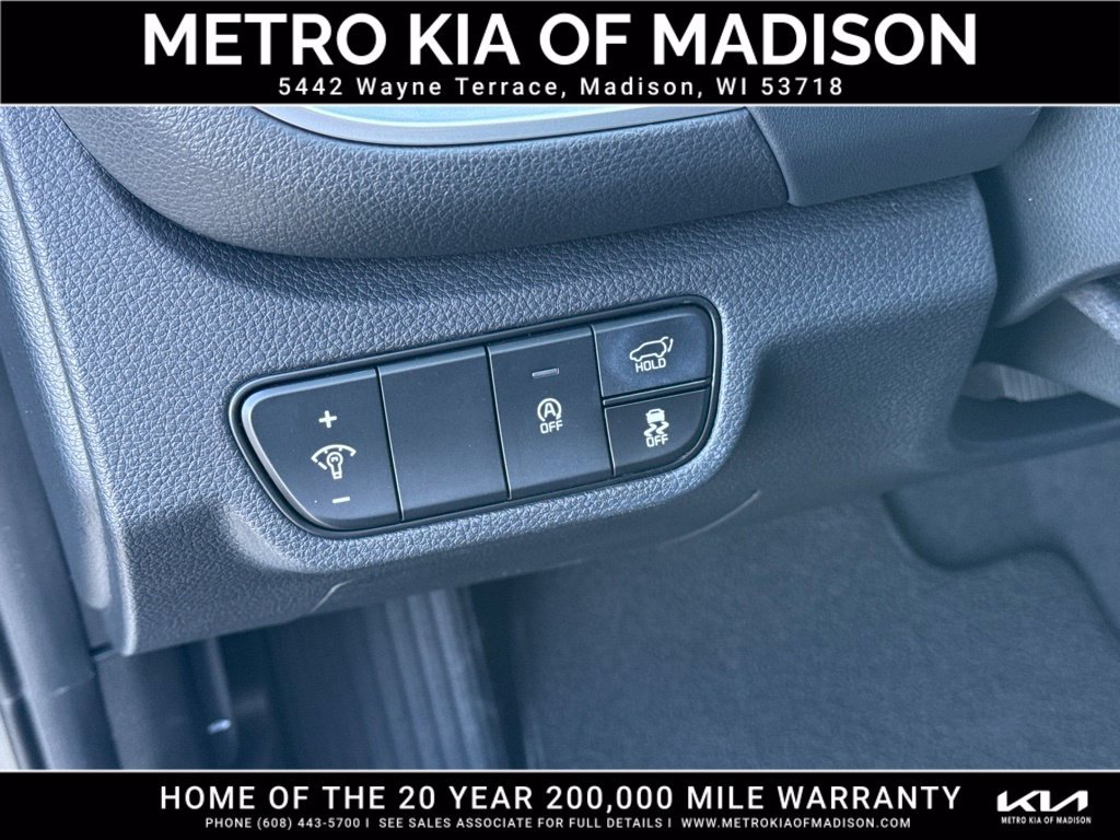 Used 2025 Kia Seltos EX w/ EX Sunroof Package AWD/4WD image 13