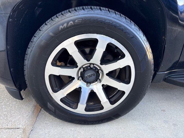 Used 2012 Chevrolet Suburban LTZ AWD/4WD image 9