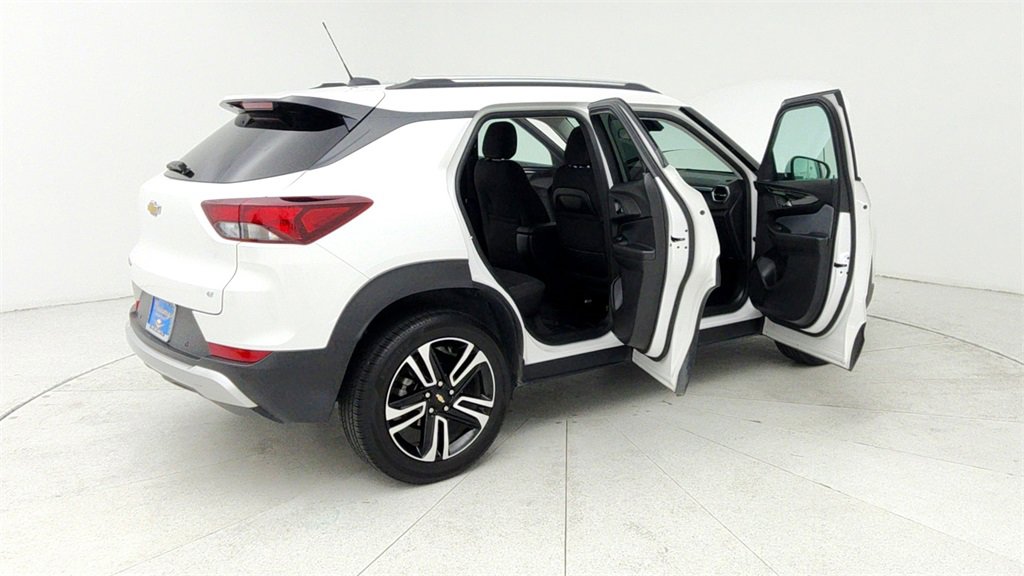 Certified 2024 Chevrolet TrailBlazer LT w/ Driver Confidence Package image 13