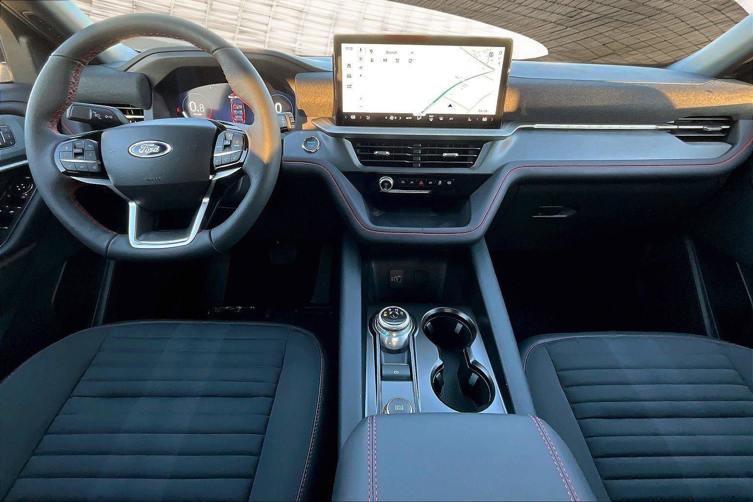 New 2026 Ford Explorer ST-Line w/ ST-Line Street Pack image 5