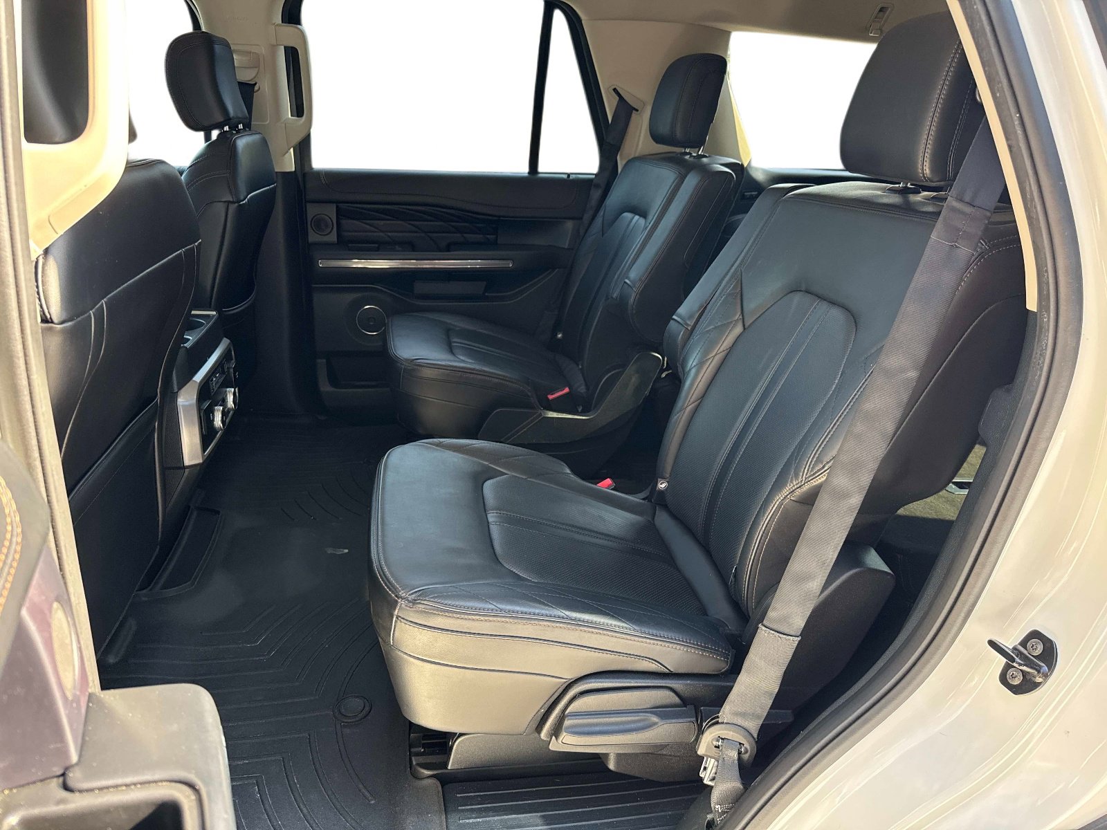 Used 2020 Ford Expedition Platinum AWD/4WD image 14