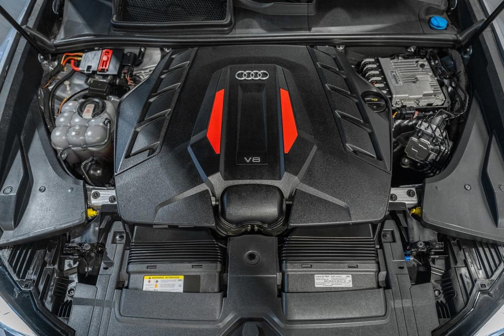 Used 2022 Audi SQ8 Premium Plus w/ Carbon Optic Package image 18