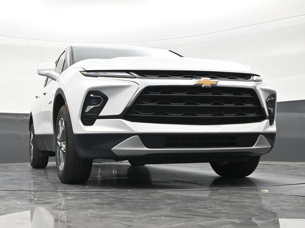 Used 2024 Chevrolet Blazer LT FWD image 26