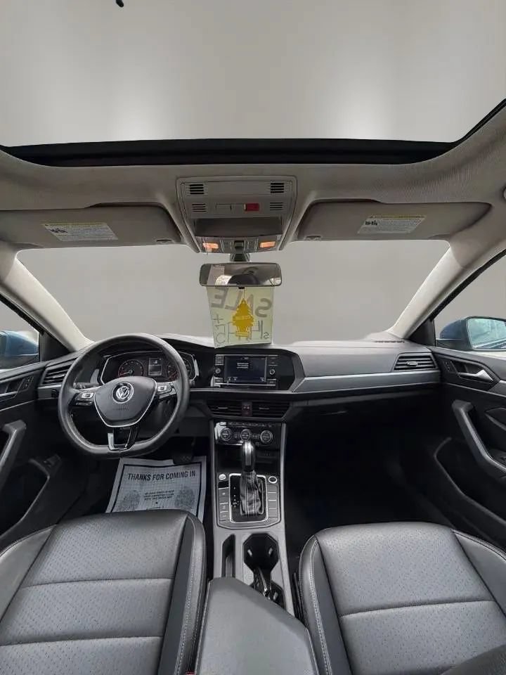 Used 2021 Volkswagen Jetta SE FWD image 12