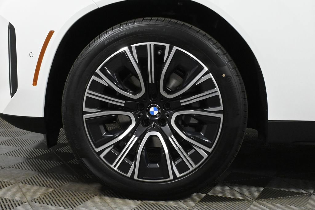 Used 2025 BMW X3 xDrive30i w/ Premium Package image 12