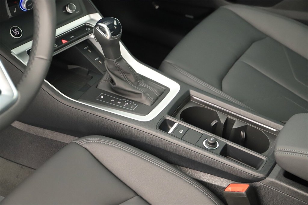 New 2025 Audi Q3 2.0T Premium image 17
