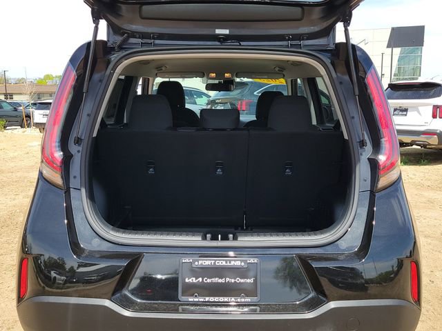Used 2025 Kia Soul LX w/ LX Technology Package FWD image 17