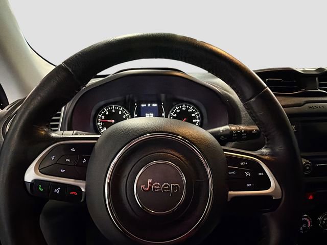 Used 2016 Jeep Renegade Latitude image 11