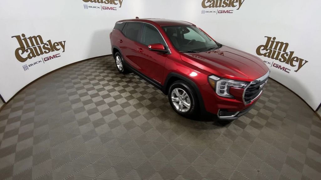 Certified 2023 GMC Terrain SLE FWD image 2