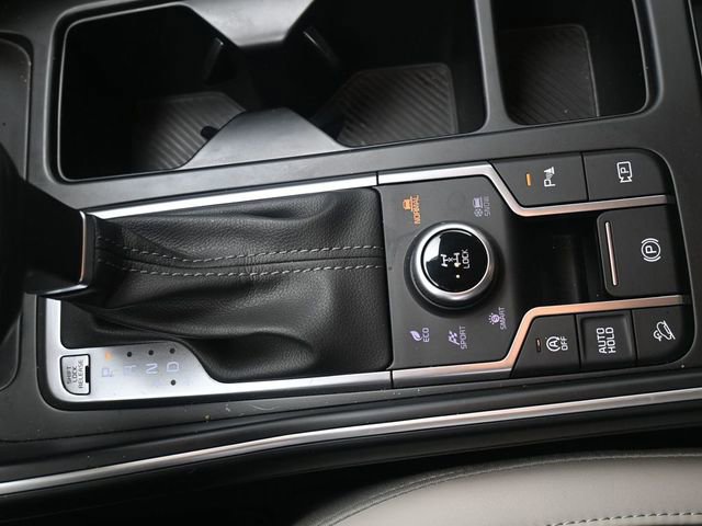 Used 2025 Kia Sorento S image 13