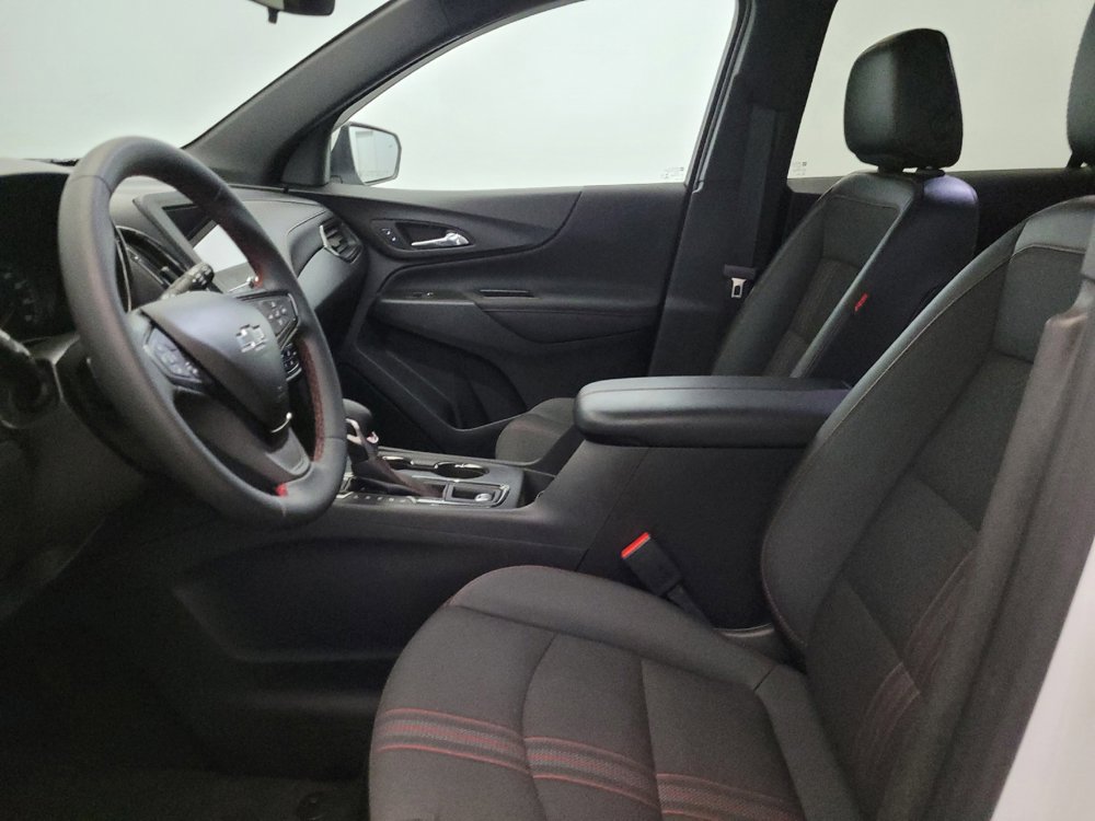 Used 2023 Chevrolet Equinox RS w/ LPO, Floor Liner Package FWD image 17