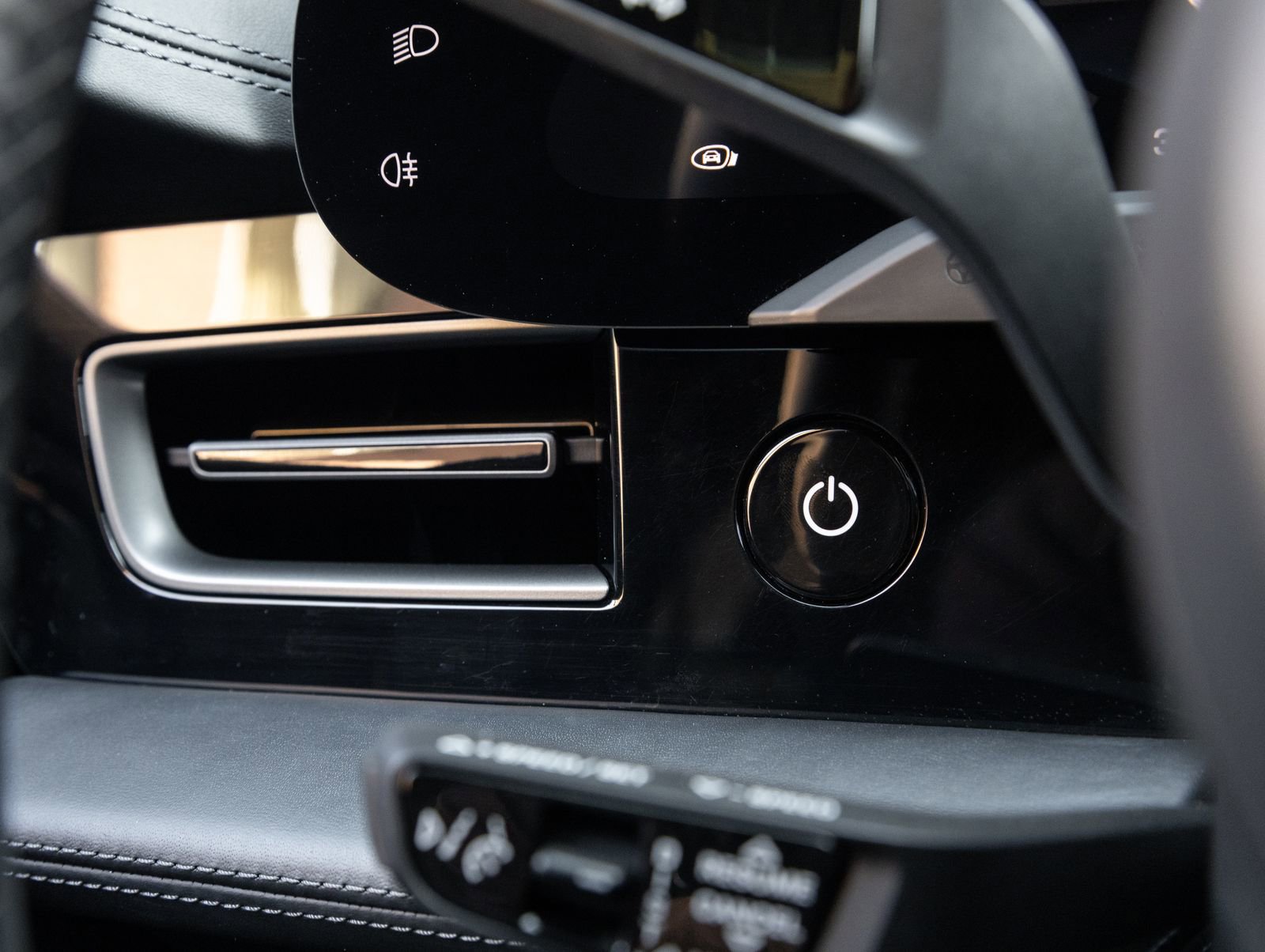 Certified 2021 Porsche Taycan Turbo S image 17