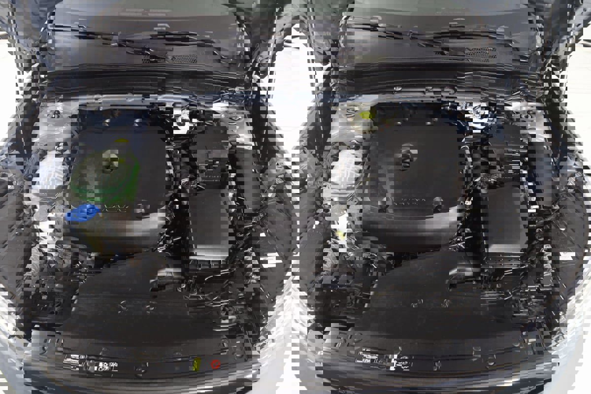 Used 2020 Volvo XC40 T5 R-Design image 50