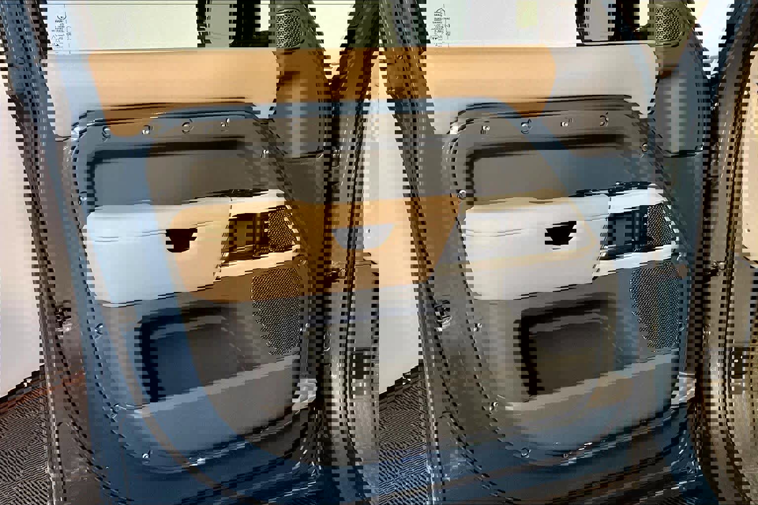 Used 2020 Land Rover Defender 110 HSE image 22