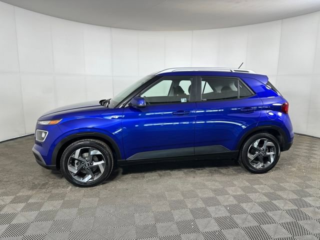 Used 2024 Hyundai Venue SEL image 6