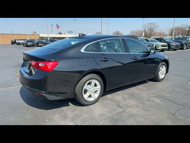 Used 2024 Chevrolet Malibu LS w/ LPO, Floor Liner Package image 8
