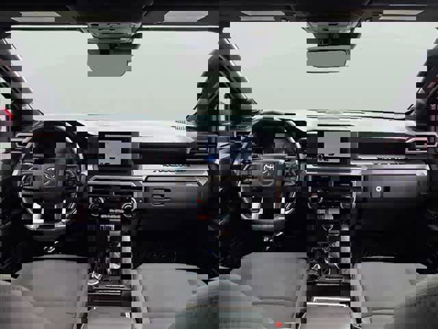 Used 2024 Toyota Tacoma SR5 AWD/4WD image 17