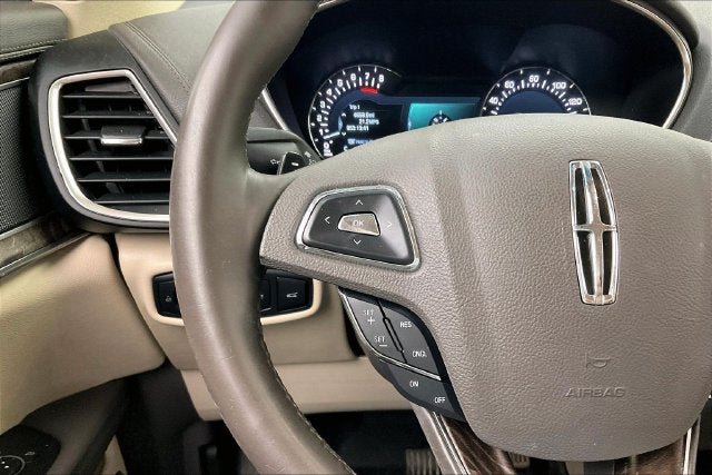 Used 2016 Lincoln MKX Select w/ Select Plus Package AWD/4WD image 22