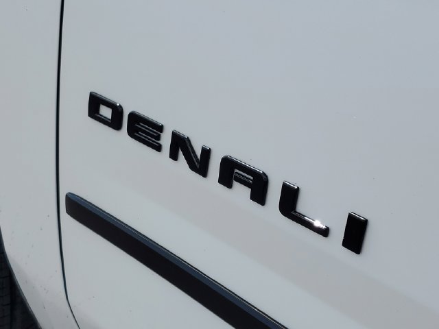 Used 2020 GMC Yukon Denali w/ Denali Ultimate Package AWD/4WD image 7