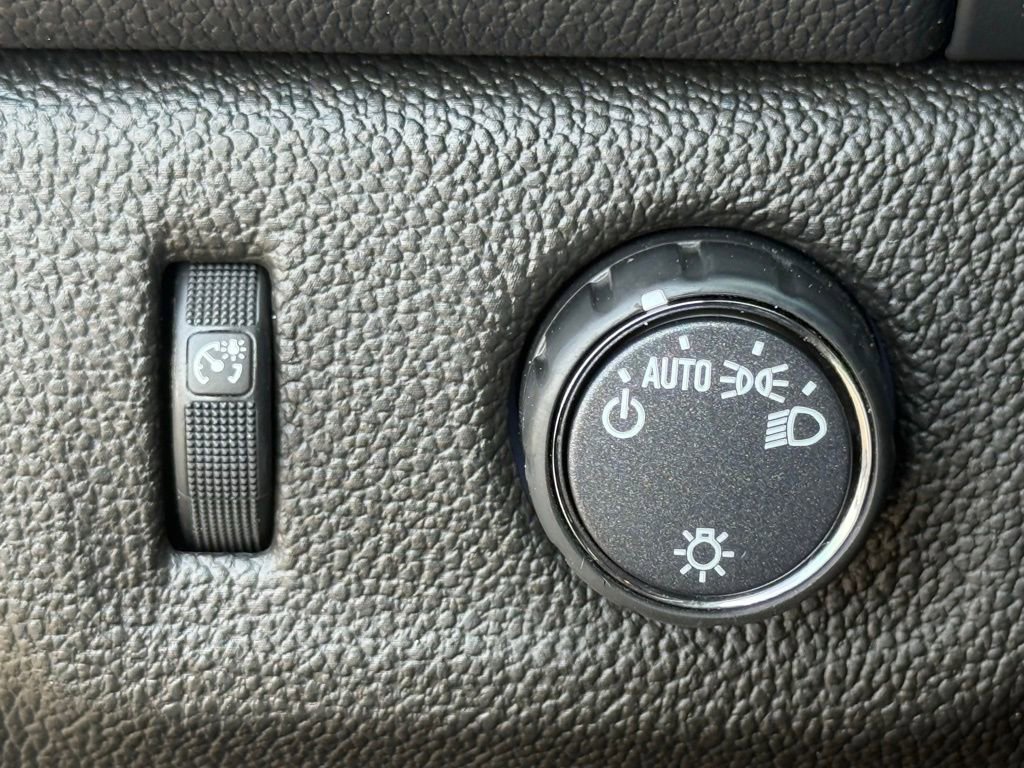 Used 2022 Chevrolet Colorado LT w/ Fleet Safety Package image 25