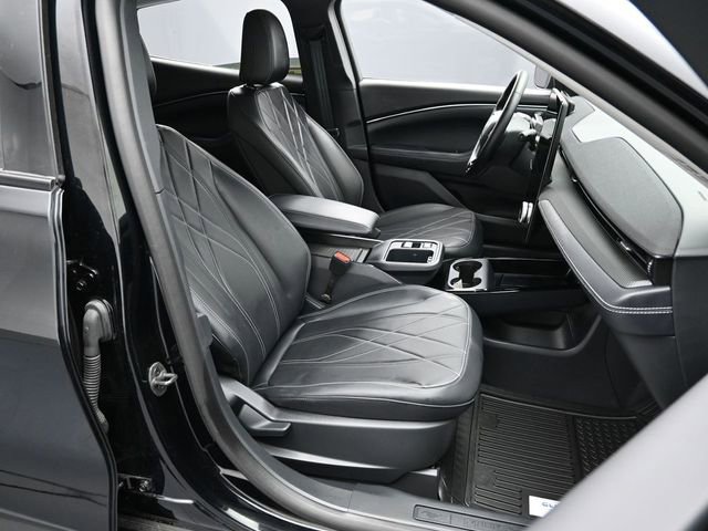 Used 2025 Ford Mustang Mach-E Select image 27