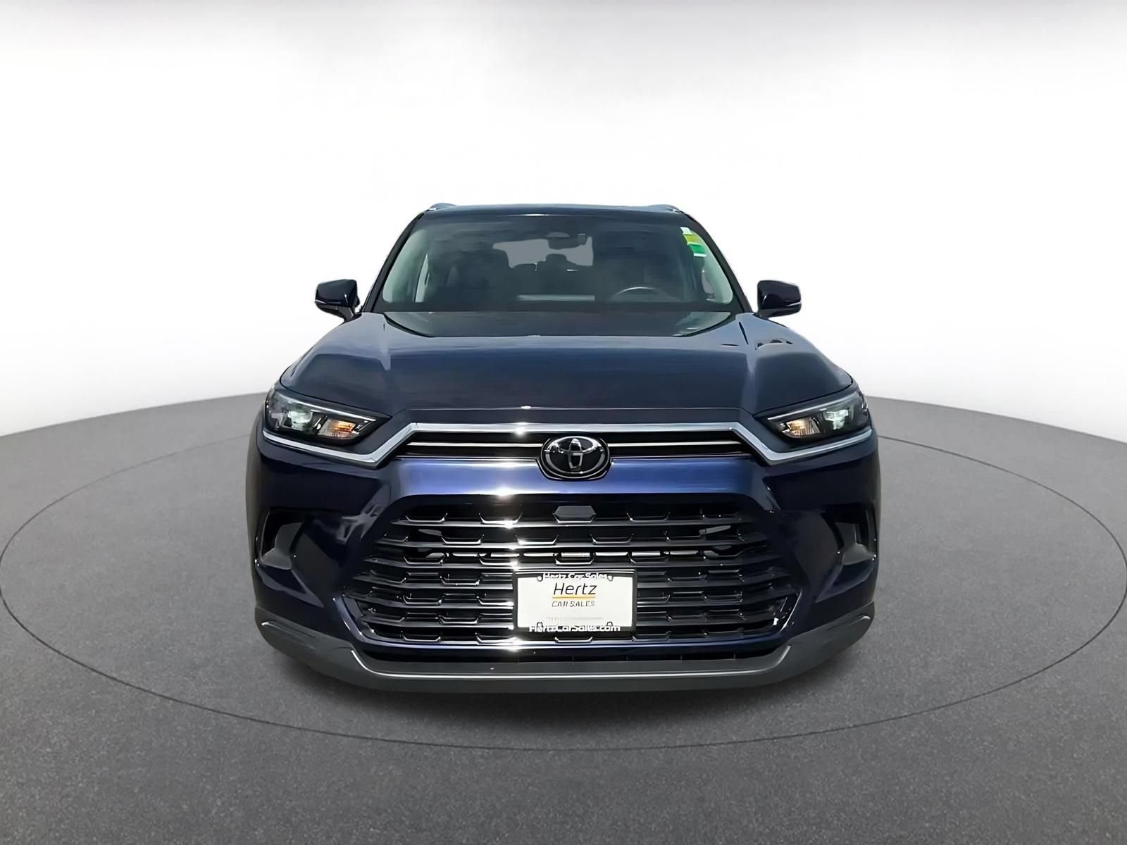 Used 2025 Toyota Grand Highlander FWD image 4
