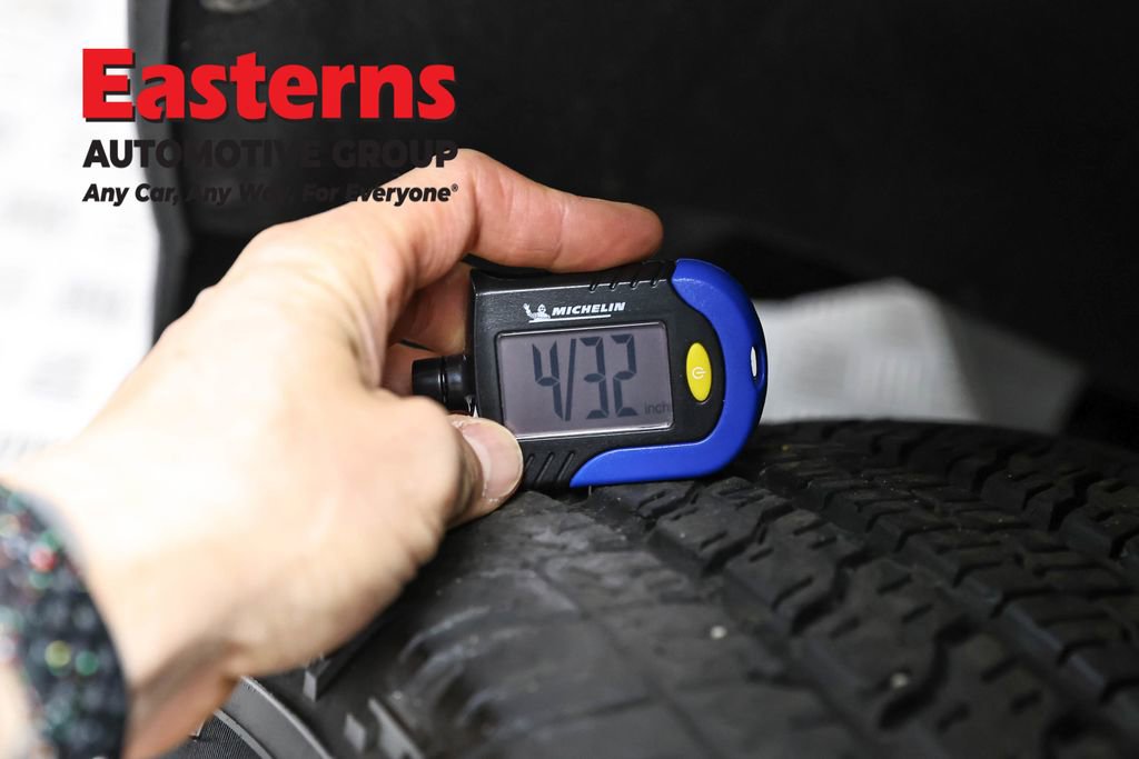 Used 2023 Chevrolet Colorado W/T RWD image 24