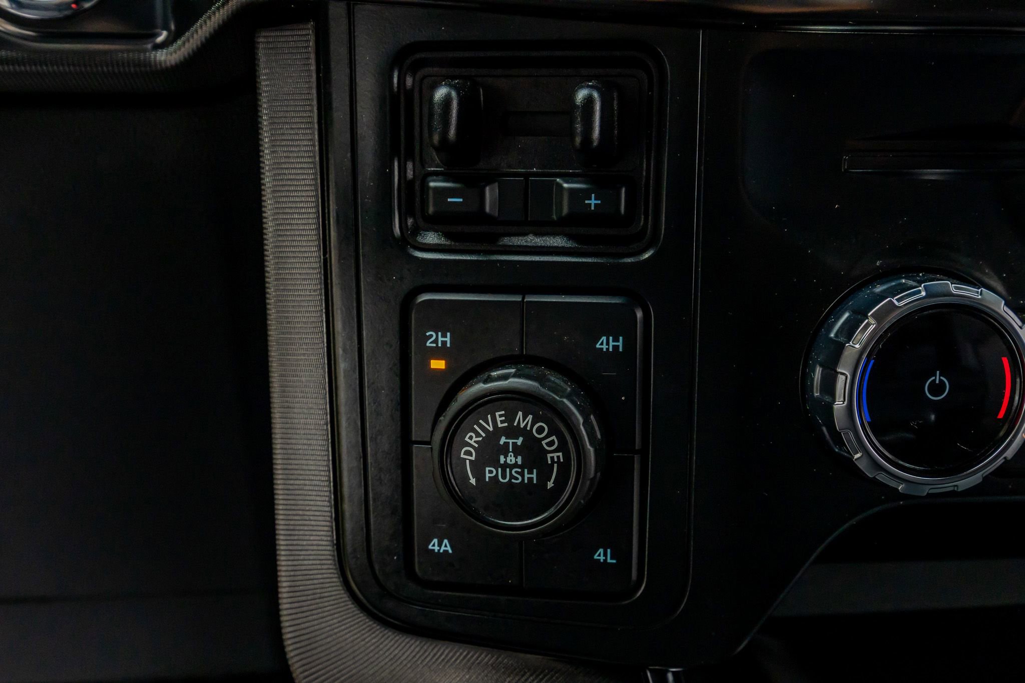 Used 2024 Ford F150 Platinum AWD/4WD image 24